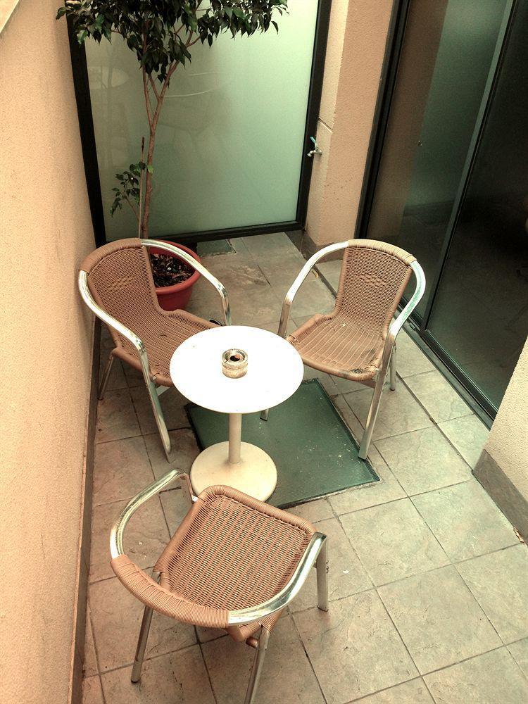 Don Moustache Boutique Hostel Barcelone Extérieur photo