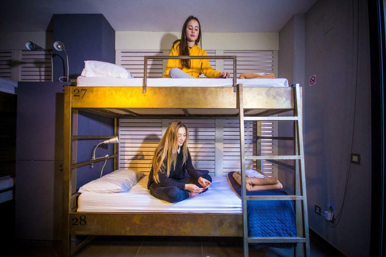 Don Moustache Boutique Hostel Barcelone Personnes photo