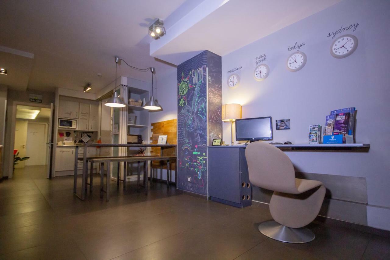 Don Moustache Boutique Hostel Barcelone Extérieur photo