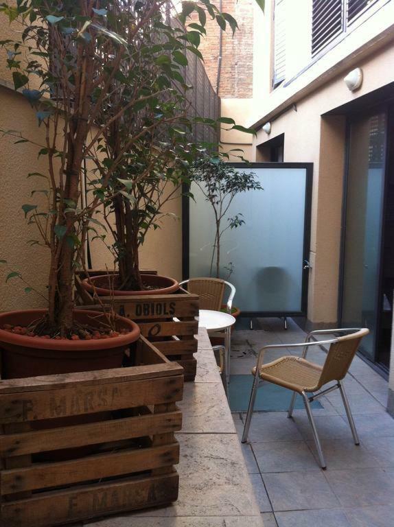 Don Moustache Boutique Hostel Barcelone Extérieur photo