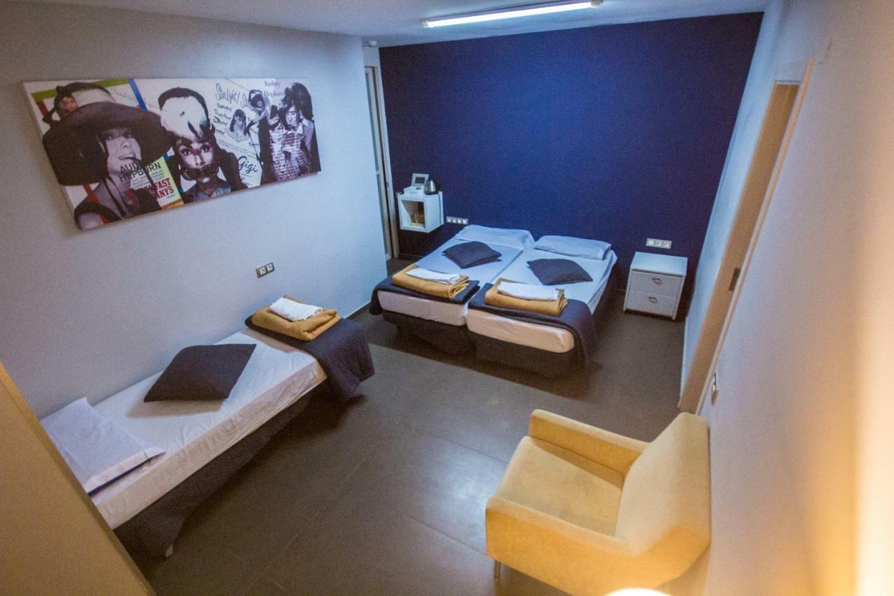 Don Moustache Boutique Hostel Barcelone Extérieur photo